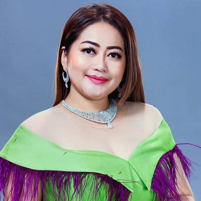 រ័ត្ន រចនា